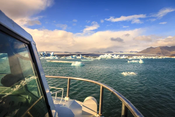 Jokulsarlon Lagoon tour — Stockfoto