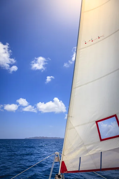 Jib voile dans la proue — Photo