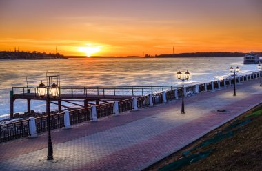 Volga Nehri boyunca Riverwalk