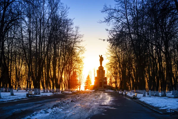 Lenin anıt Kostroma Central Park'ta — Stok fotoğraf