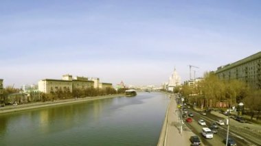 Moskova Nehri şehir merkezinde