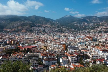 Manzara panoramik platformdan şehre ve alanya dağlarına