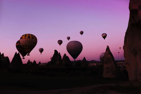 Silhouette Schöner Heißluftballons Bei Sonnenaufgang Kappadokien — Stockfoto
