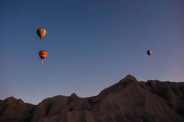 Hot Air Balloon Parade Cappadocia Sunrise — Fotografia de Stock