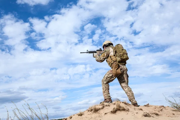 Soldat fra US Army. – stockfoto