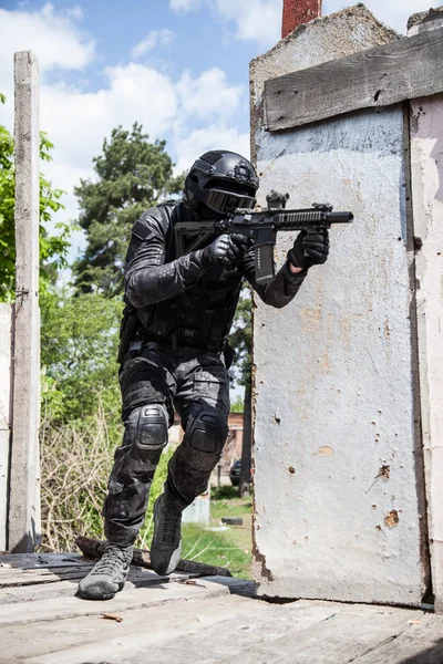 Oficial de policía SWAT — Foto de Stock