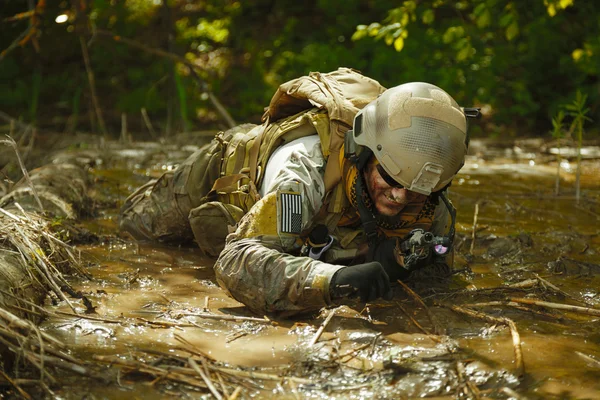 Groene baret in actie — Stockfoto