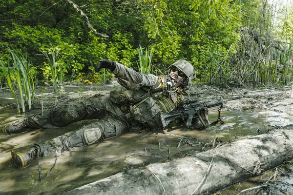 Green Beret in action — Stock Photo, Image