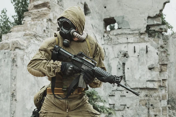 Nükleer sonrası kıyamet kurtulan