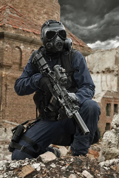 Nükleer sonrası kıyamet kurtulan