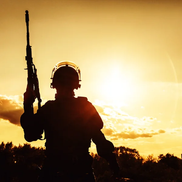 Police officer with weapons — Stock Photo, Image