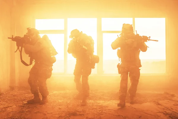 Армія США Рейнджерс в дії — стокове фото