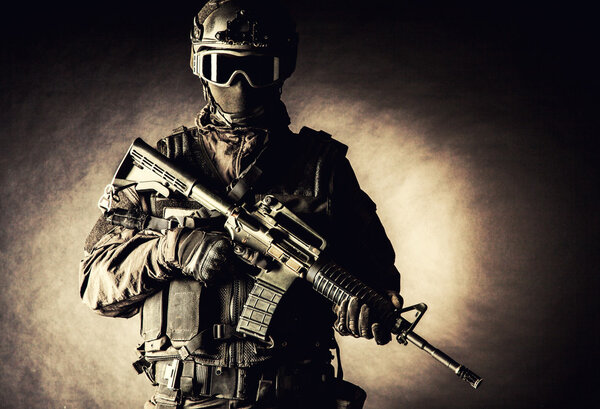 Офицер спецназа
