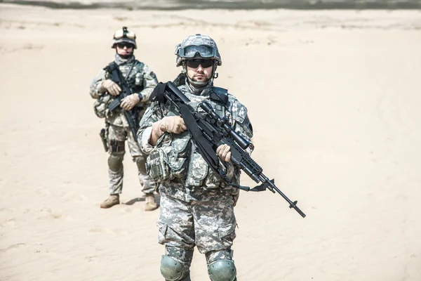 Infantería en acción — Foto de Stock