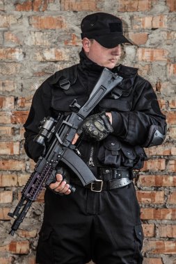 Özel Kuvvetler operatör