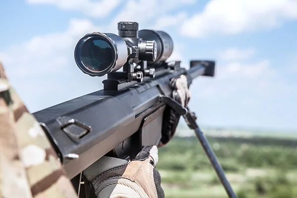 Ordu polisi keskin nişancı