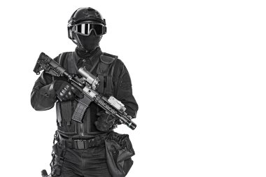 Polis memuru Swat