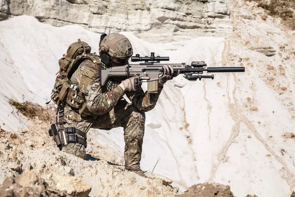 Ranger do exército nas montanhas — Fotografia de Stock