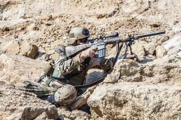 Ranger do exército nas montanhas — Fotografia de Stock