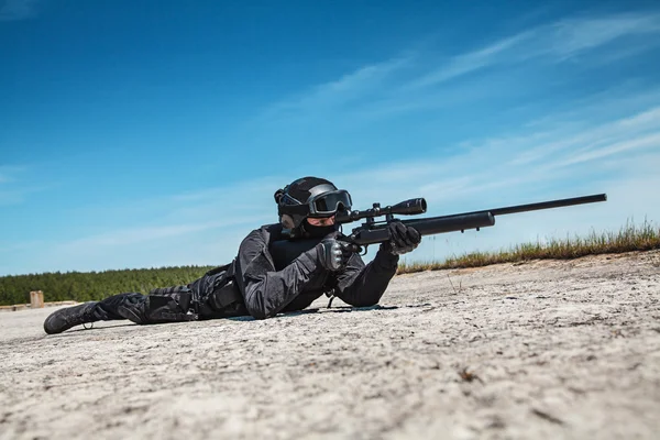 Police sniper in action — Stock Photo, Image