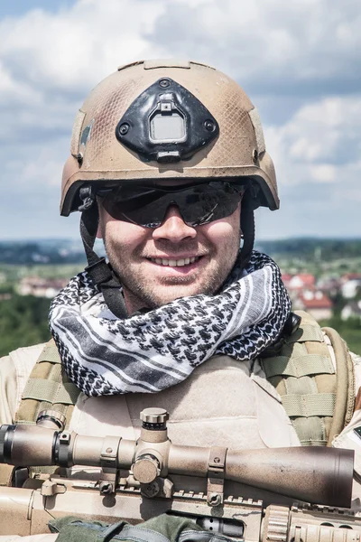 Navy SEAL i aksjon – stockfoto