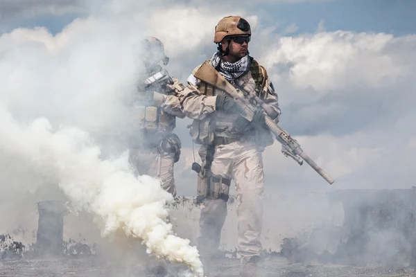 Navy SEAL dalam tindakan — Stok Foto