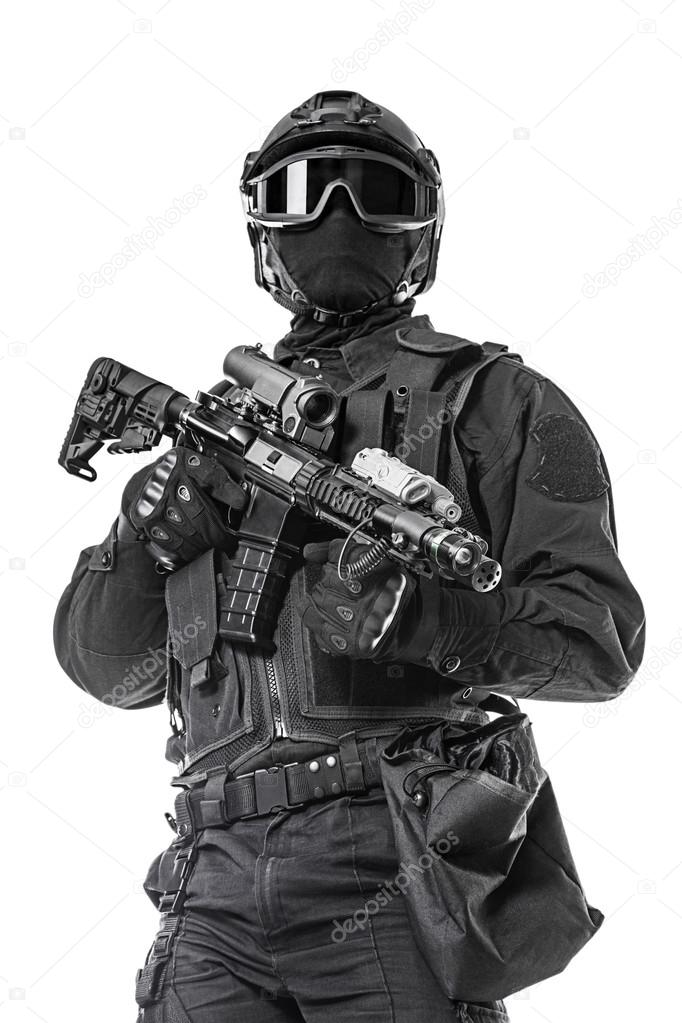 police officer SWAT