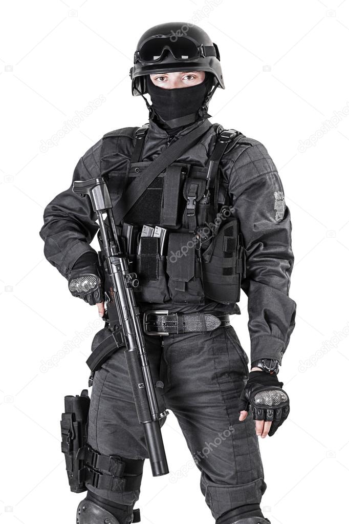 SWAT police officer