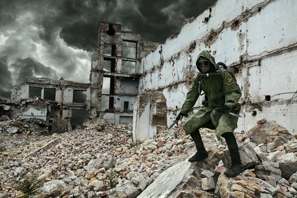 Nuclear apocalypse survivor — Stock Photo, Image