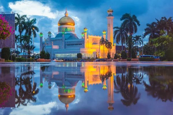 Meczet Omara Ali Saifuddiena Bandar Seri Begawan Brunei — Zdjęcie stockowe