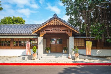 Tayvan 'ın Yunlin ilçesindeki Huwei kasabasındaki eski tren istasyonu. Çevirisi: Huwei İstasyonu