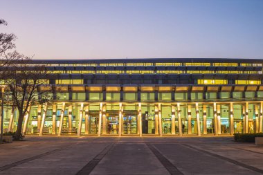 13 Ocak 2021: Yunlin istasyonu, Tayvan 'ın Yunlin İlçesi Huwei İlçesi' nde 1 Aralık 2015 tarihinde açıldı. Tayvan 'daki en güzel HSR istasyonu.