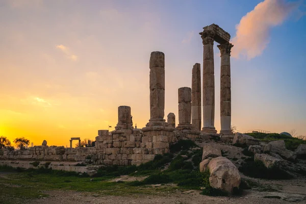 Храм Геркулеса Расположенный Цитадели Аммана Аммане Иордания — стоковое фото