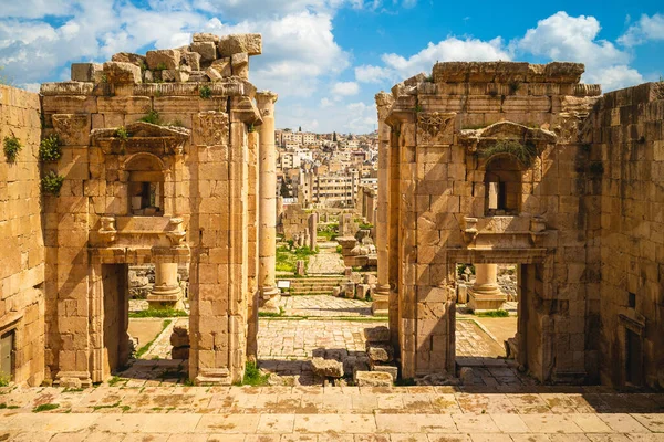 Propylaeum Sanktuarium Artemidy Jeraszu Jordanii — Zdjęcie stockowe