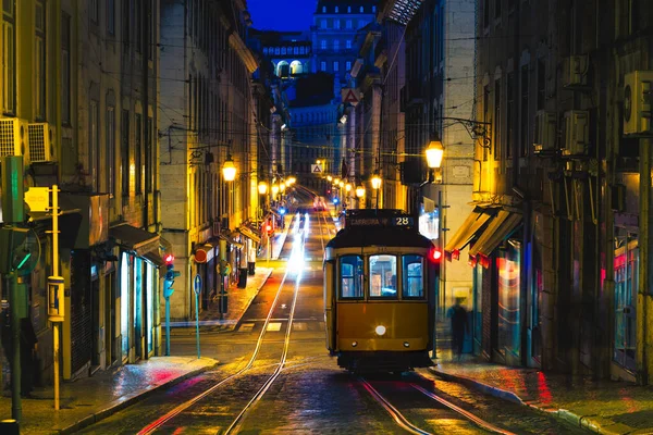 Portador Vintage Tranvía Línea Lisbon Portugal Por Noche — Foto de Stock