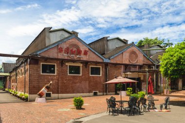 30 Ağustos 2021: Chia Chi Lan Likör Müzesi, diğer adıyla Yilan Distillery Chia Chi Lan Şarap Müzesi, 1935 yılında Tayvan 'ın Yilan şehrinde inşa edilmiş bir şarap müzesidir..