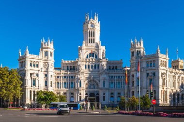 Cibeles Sarayı, eski adıyla İletişim Sarayı veya Haberleşme Sarayı, Madrid, İspanya 'da yer almaktadır.