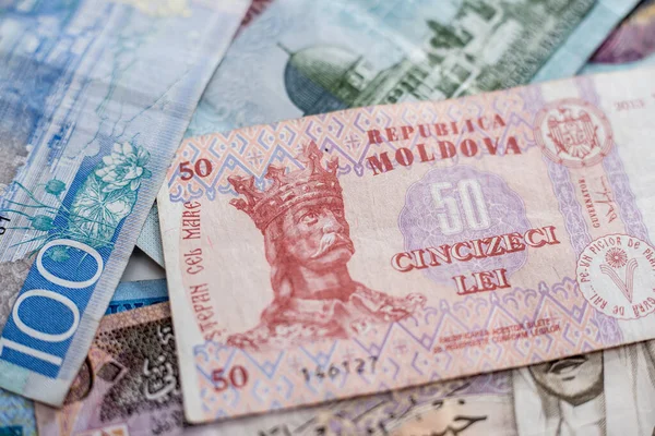 Бумажные деньги в разных странах — стоковое фото