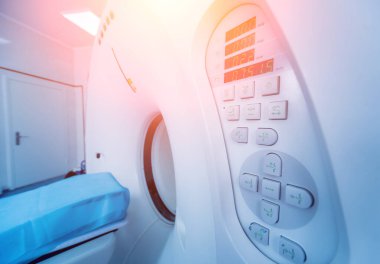 Modern tıp merkezinde bilgisayar tomografi teşhisi