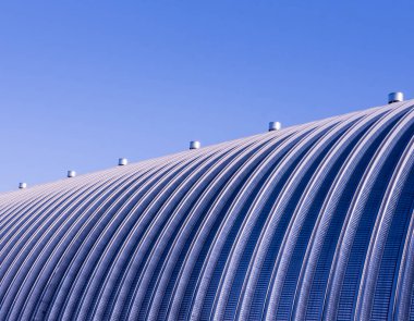 Endüstriyel metal bir çatının yüzeyi. Soyut arkaplan