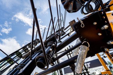 Yeni modern tarım makineleri ve ekipman ayrıntıları