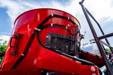 Yeni modern tarım makineleri ve ekipman ayrıntıları