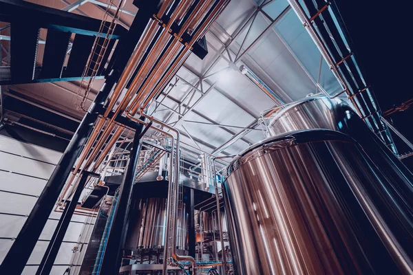 Ambachtelijke bierbrouwerij in particuliere brouwerij — Stockfoto