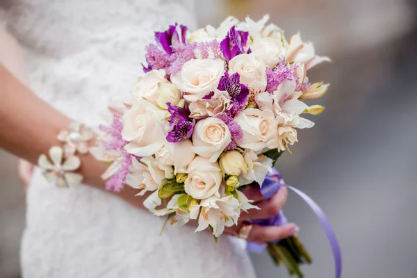 Buquê de casamento. Noiva. — Fotografia de Stock