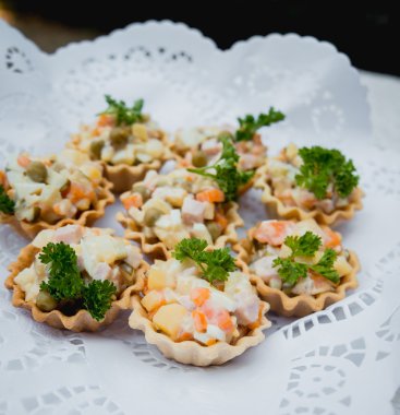 Salata tartlets puf böreği