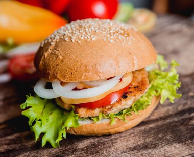 Sebzeler büyük hamburger 