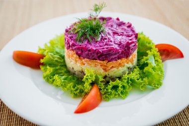 Taze sebze salatası.