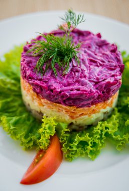 Taze sebze salatası.
