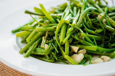 Pirinç haşlanmış yeşil