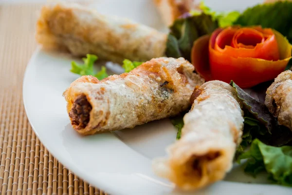 Chinese egg rolls with sauce — Stock Photo, Image